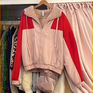 Alo Yoga Duality Reversible Sherpa Jacket